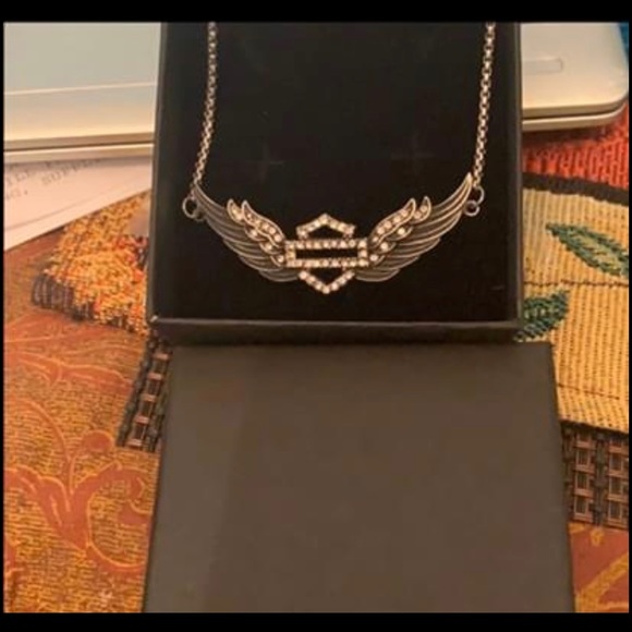 Bundle🌸🌷Necklace /Bracelet - Picture 6 of 7